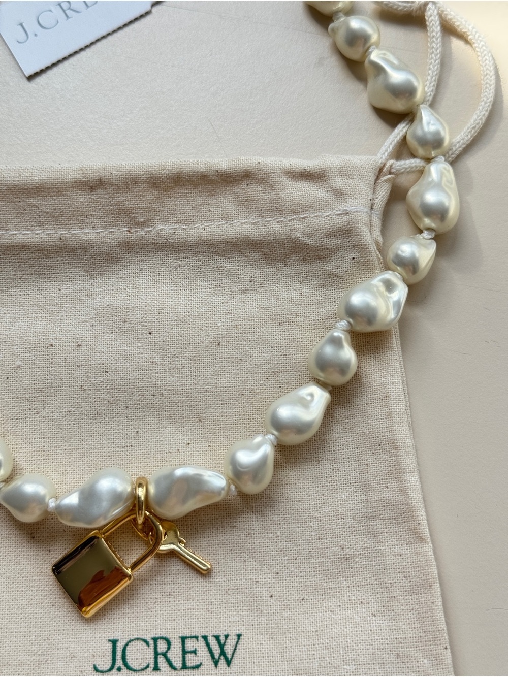 NWT J.Crew Baroque pearl necklace with key pendant - Picture 6 of 8